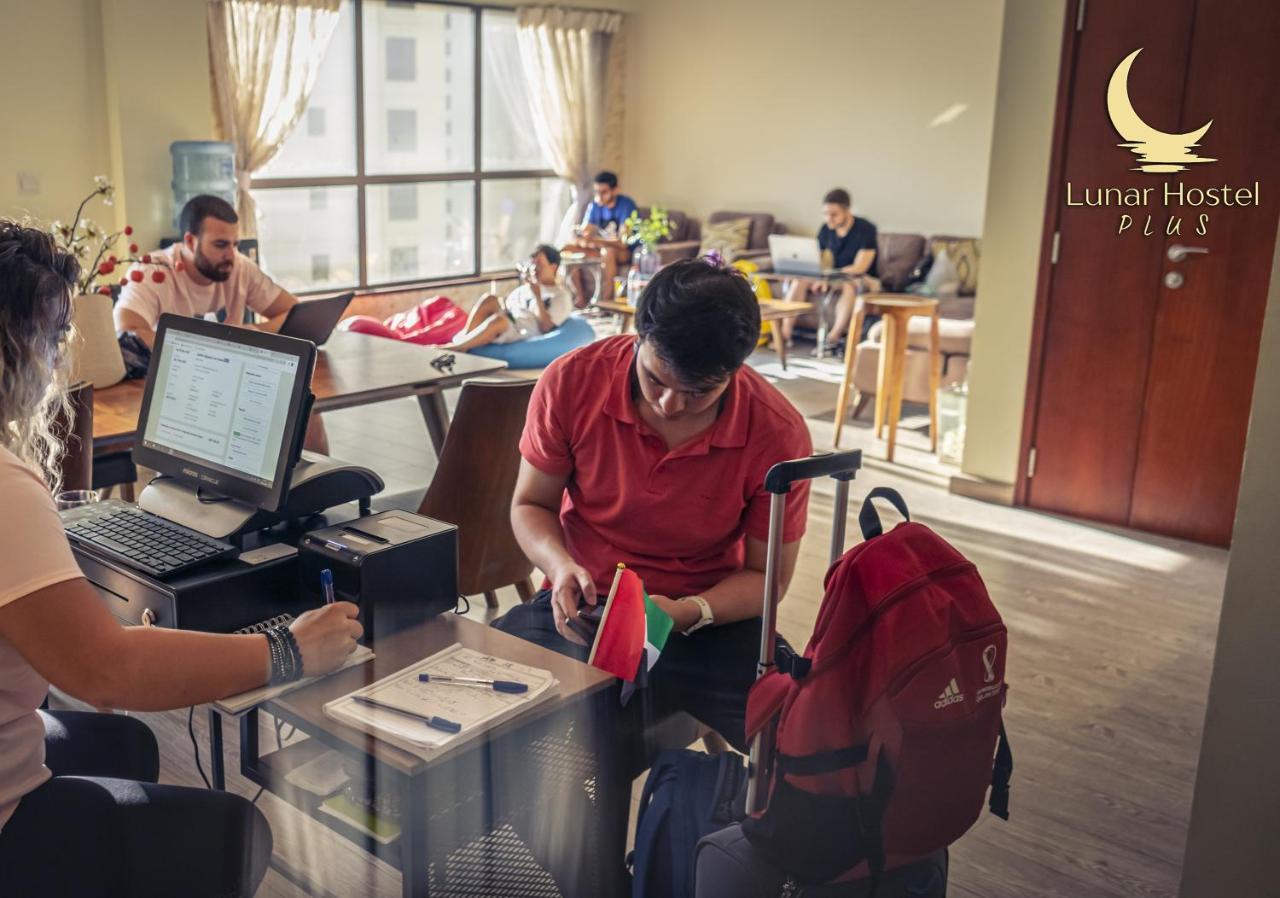 Lunar Hostel Plus 迪拜 外观 照片